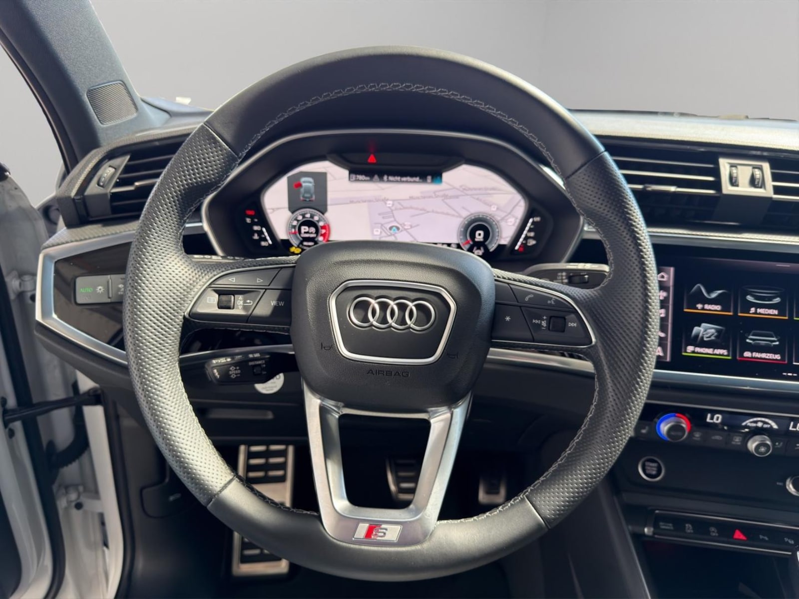 Audi Q3 – Bild 10