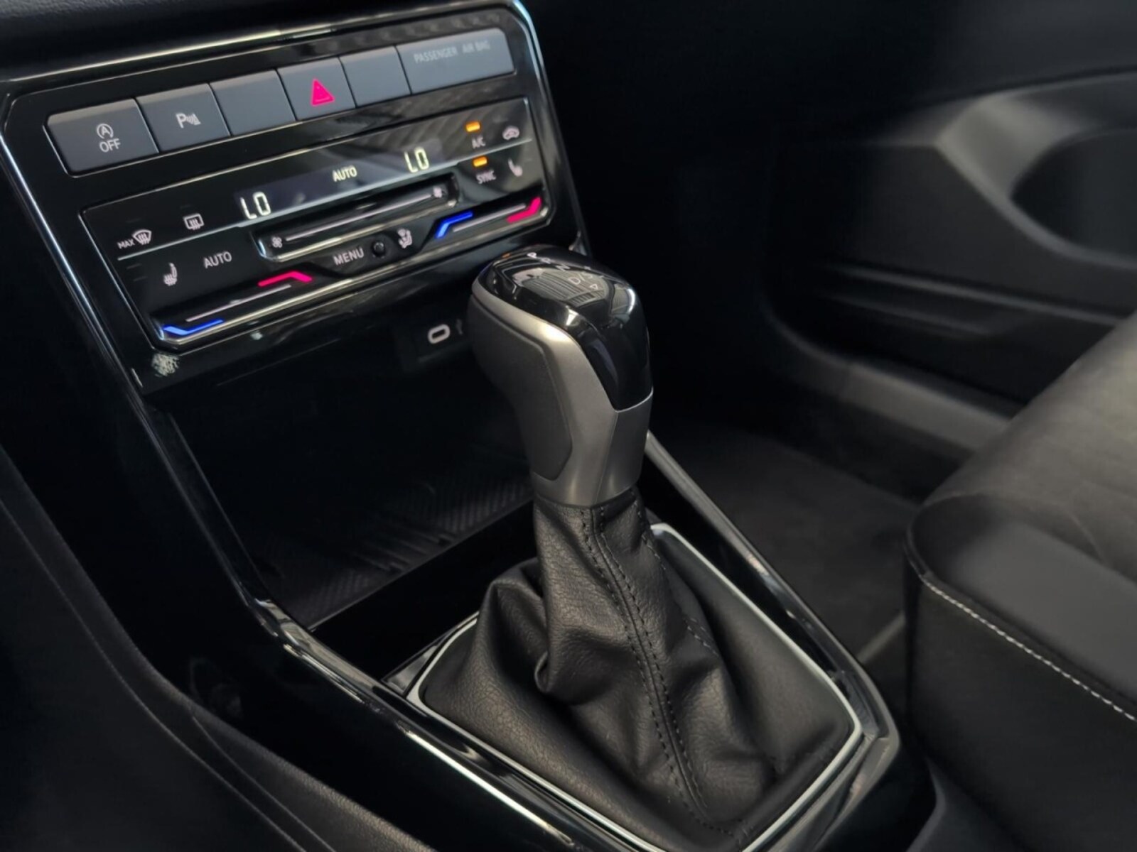 Volkswagen T-Cross – Bild 13