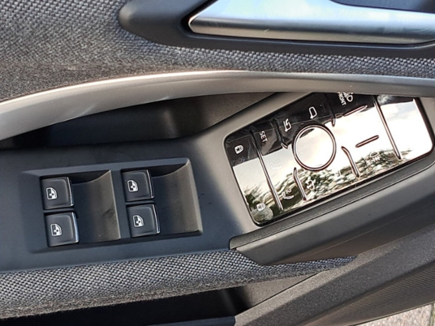 Bild über Audi Q5 SUV TDI quattro 150 kW S tronic - für weitere Informationen kontaktieren Sie den Audi Partner