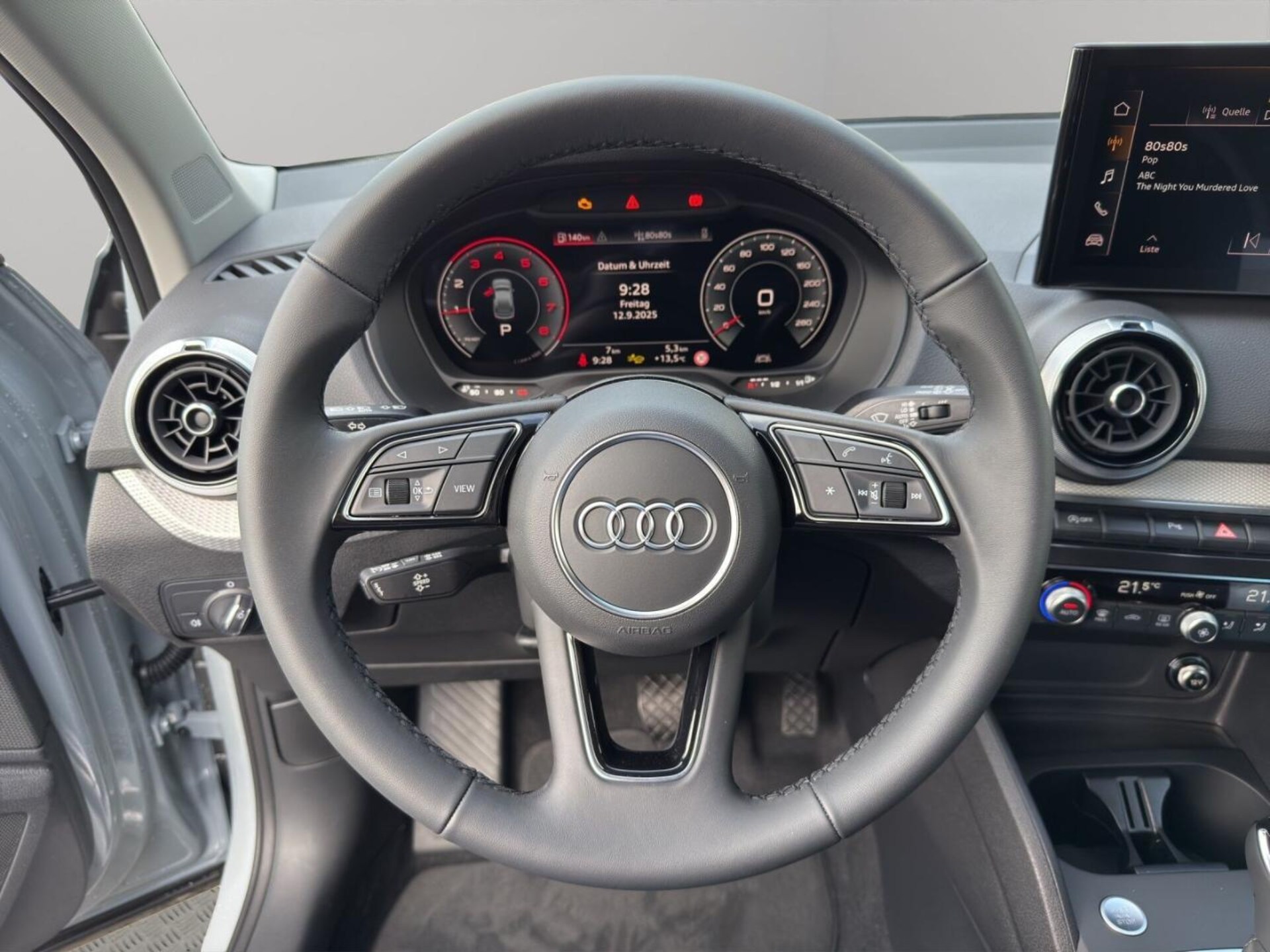 Audi Q2 S line