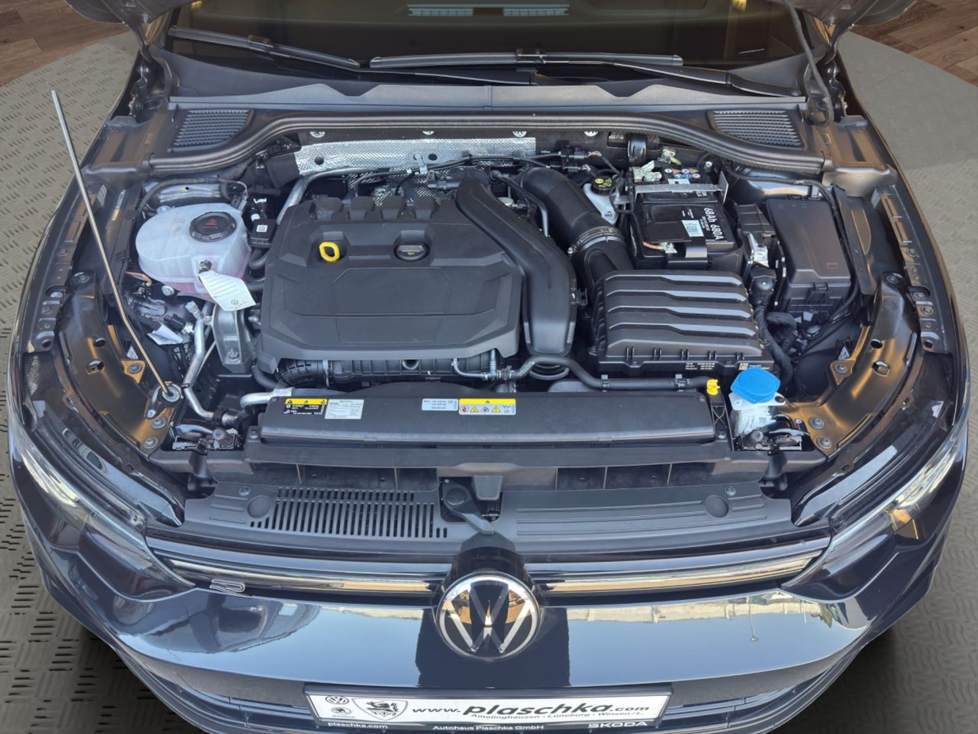 Volkswagen Golf R-Line