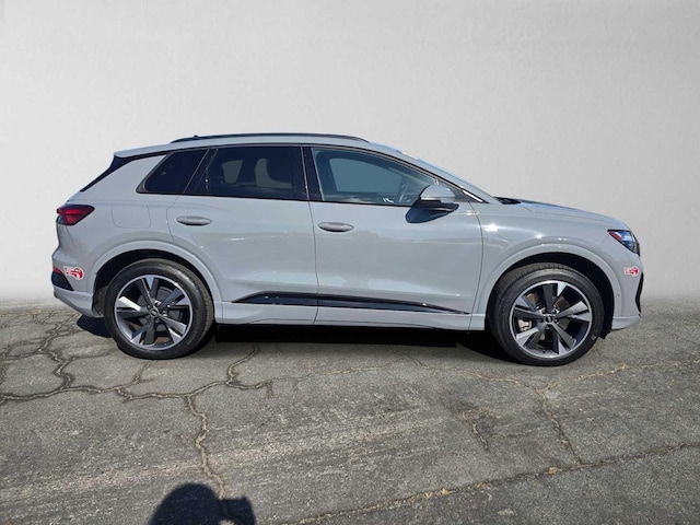 Used 2024 Audi Q4 e-tron Premium Plus with VIN WA1L2BFZXRP008095 for sale in Palo Alto, CA