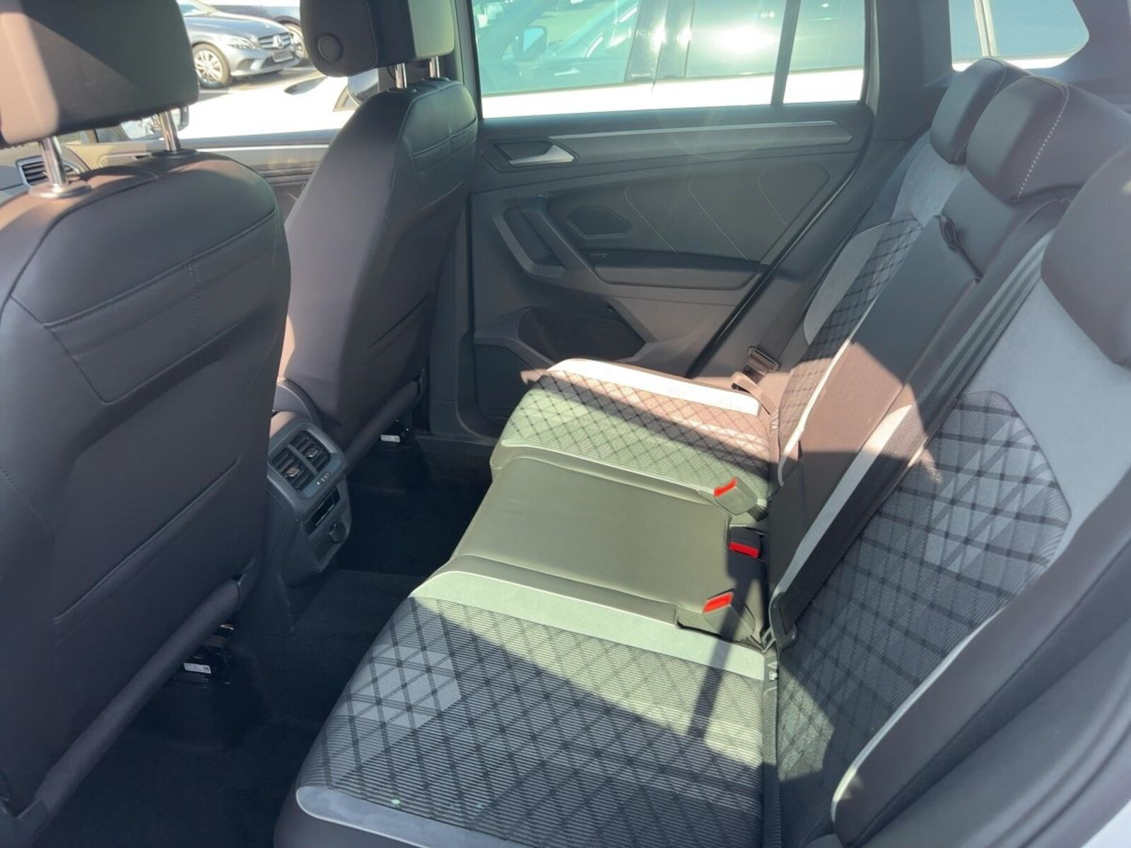 Volkswagen Tiguan – Bild 8