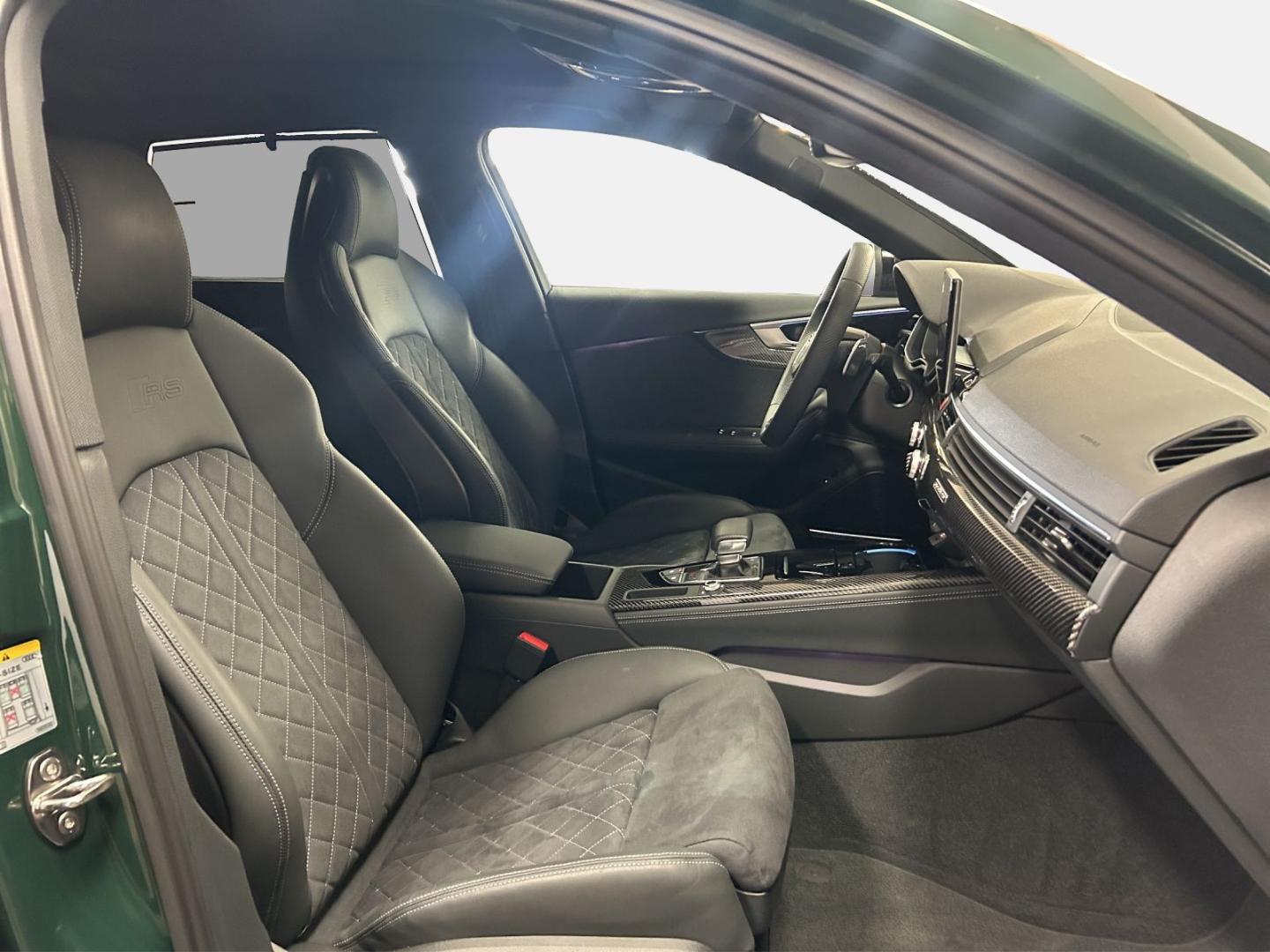 Image about Audi RS 4 Avant TFSI quattro tiptronic