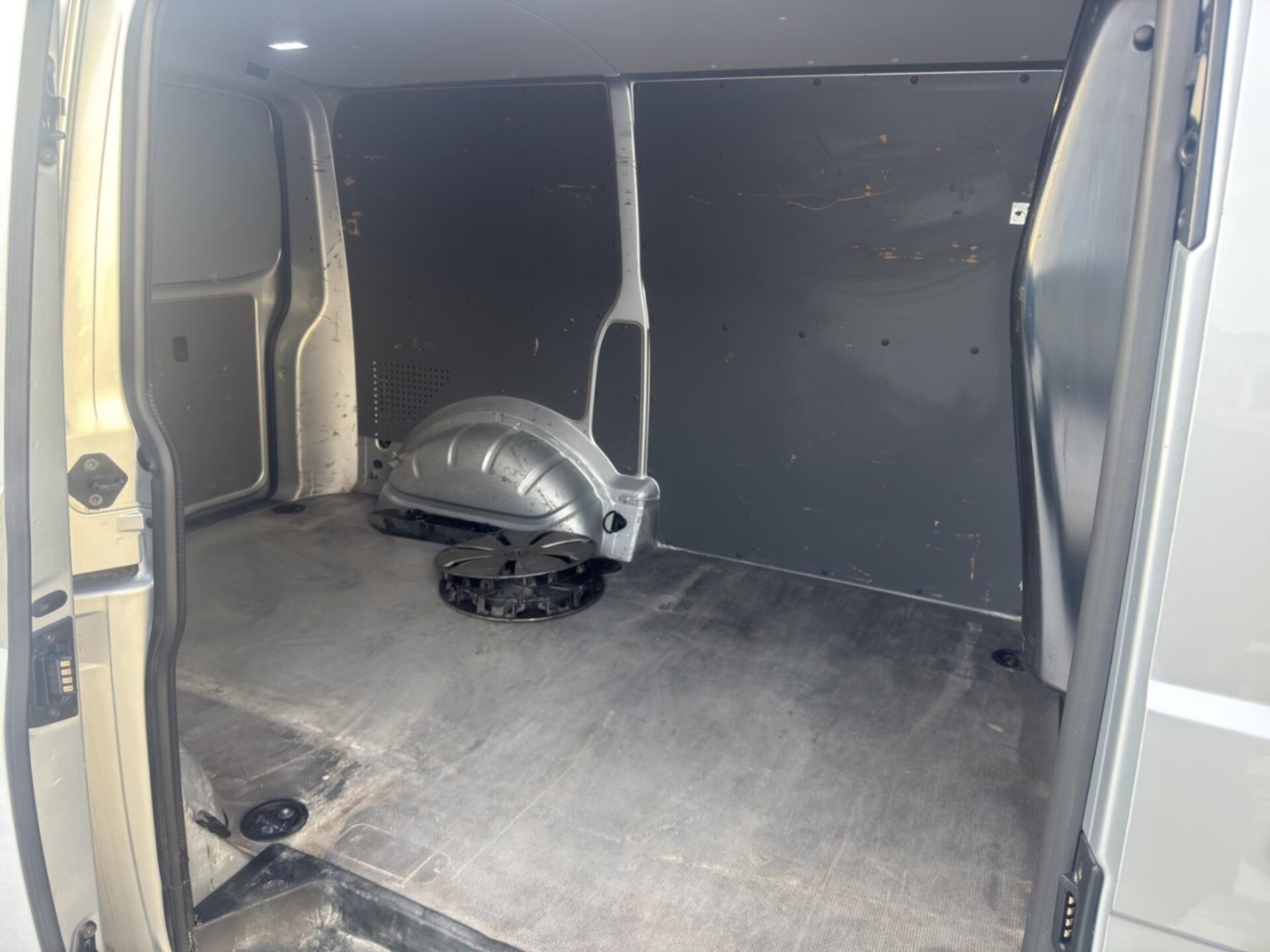 Volkswagen T6.1 Transporter Kasten kurzer Radstand