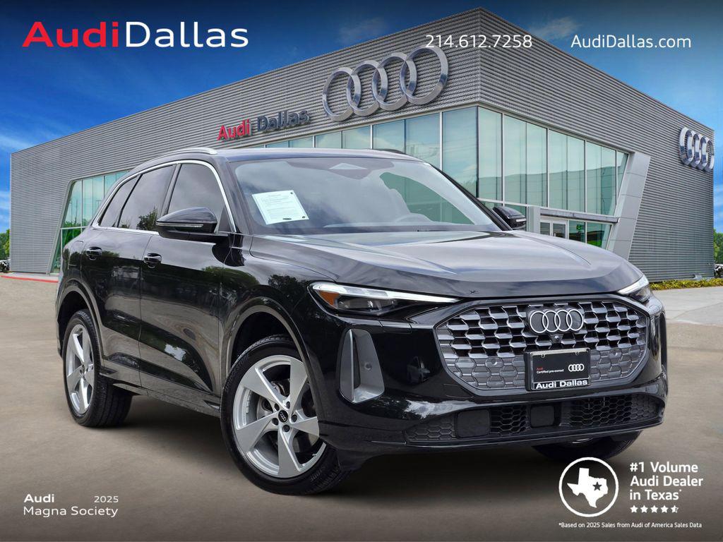 2025 Audi Q5 40 Premium Plus's photo