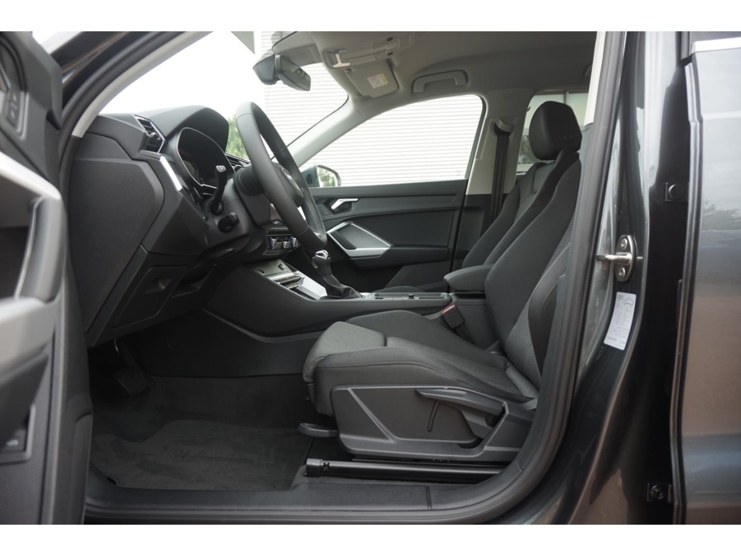 Bild über Audi Q3 S line 35 TFSI S tronic - für weitere Informationen kontaktieren Sie den Audi Partner