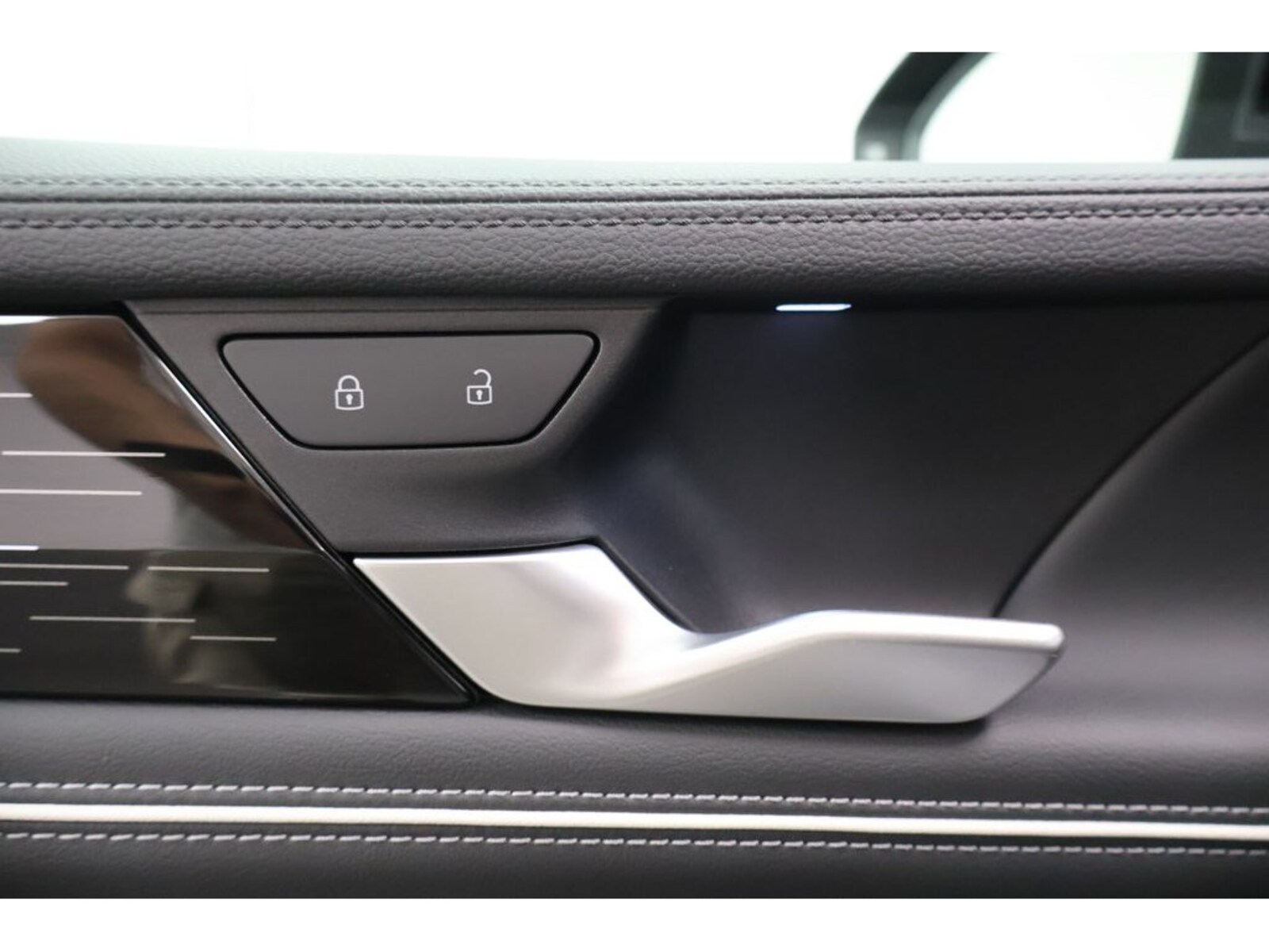 Volkswagen Passat – Bild 21