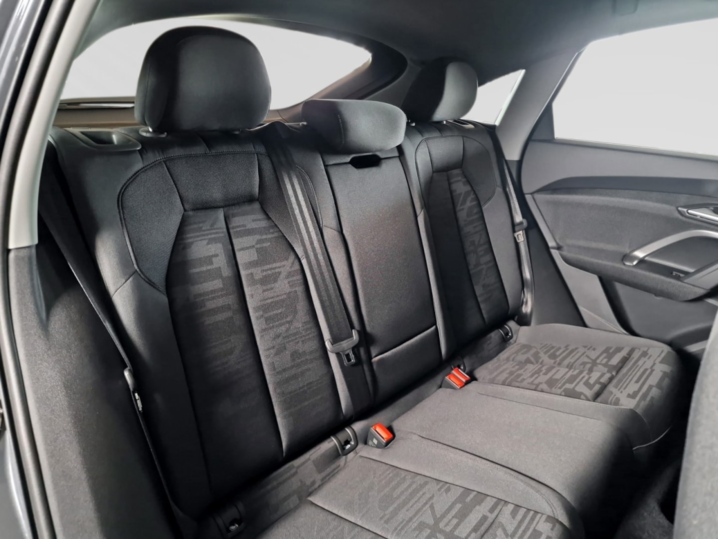 Bild über Audi Q5 Sportback TDI quattro 150 kW S tronic - für weitere Informationen kontaktieren Sie den Audi Partner