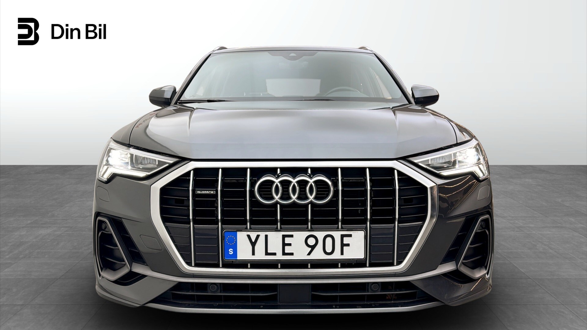Bild som visar&nbsp;Audi Q3&nbsp;Q3 35 TDI quattro S line 150 hk 6-växlad - för mer information kontakta din Audi Partner