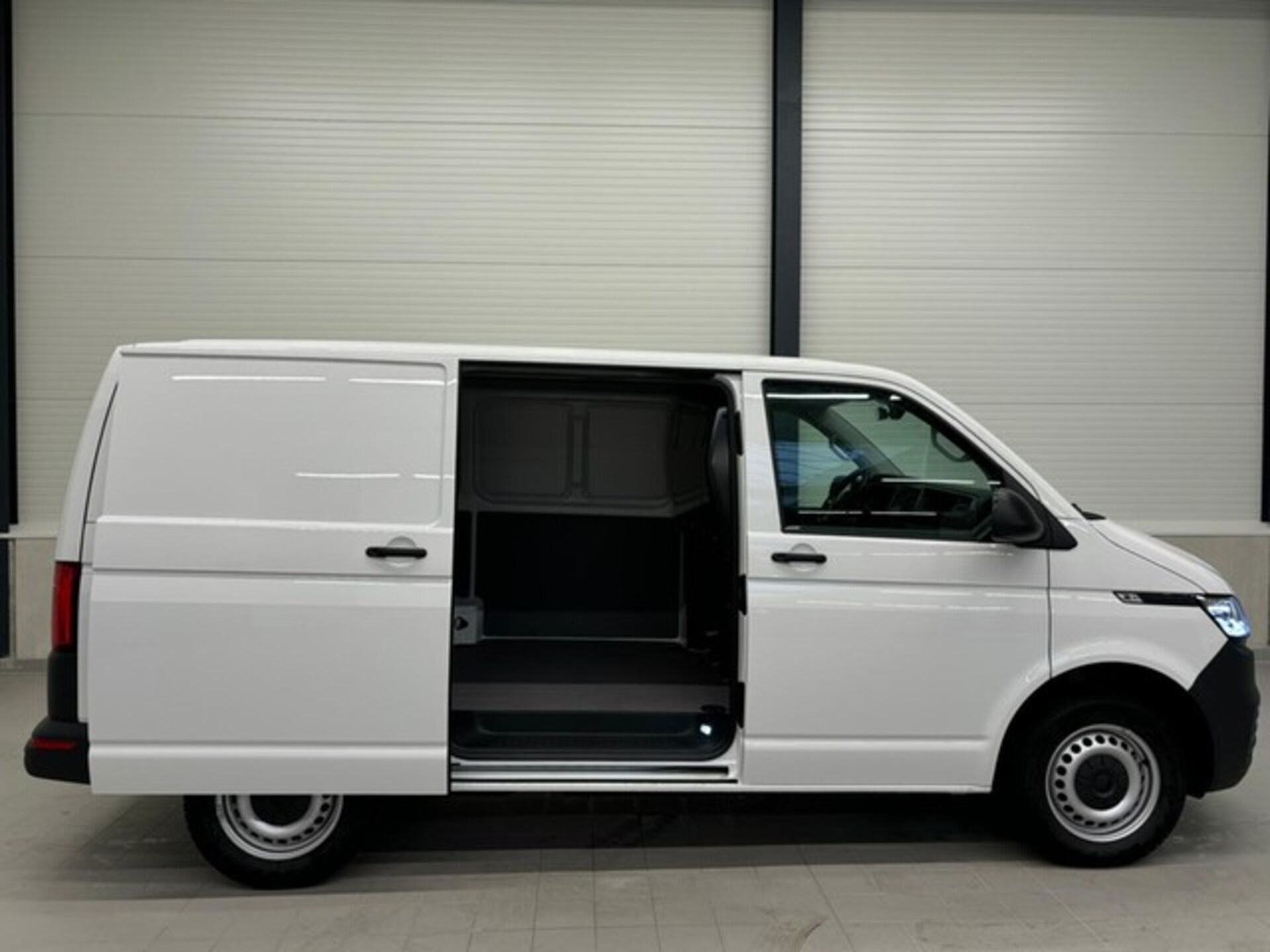 Volkswagen T6.1 Transporter Kasten kurzer Radstand