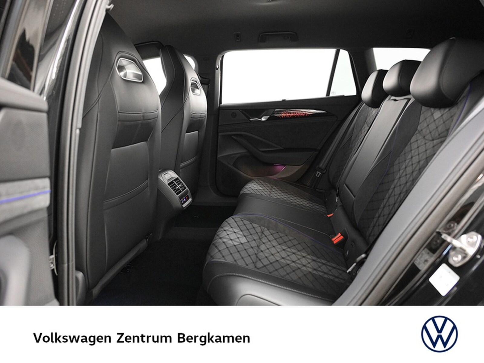 Volkswagen Passat – Bild 13