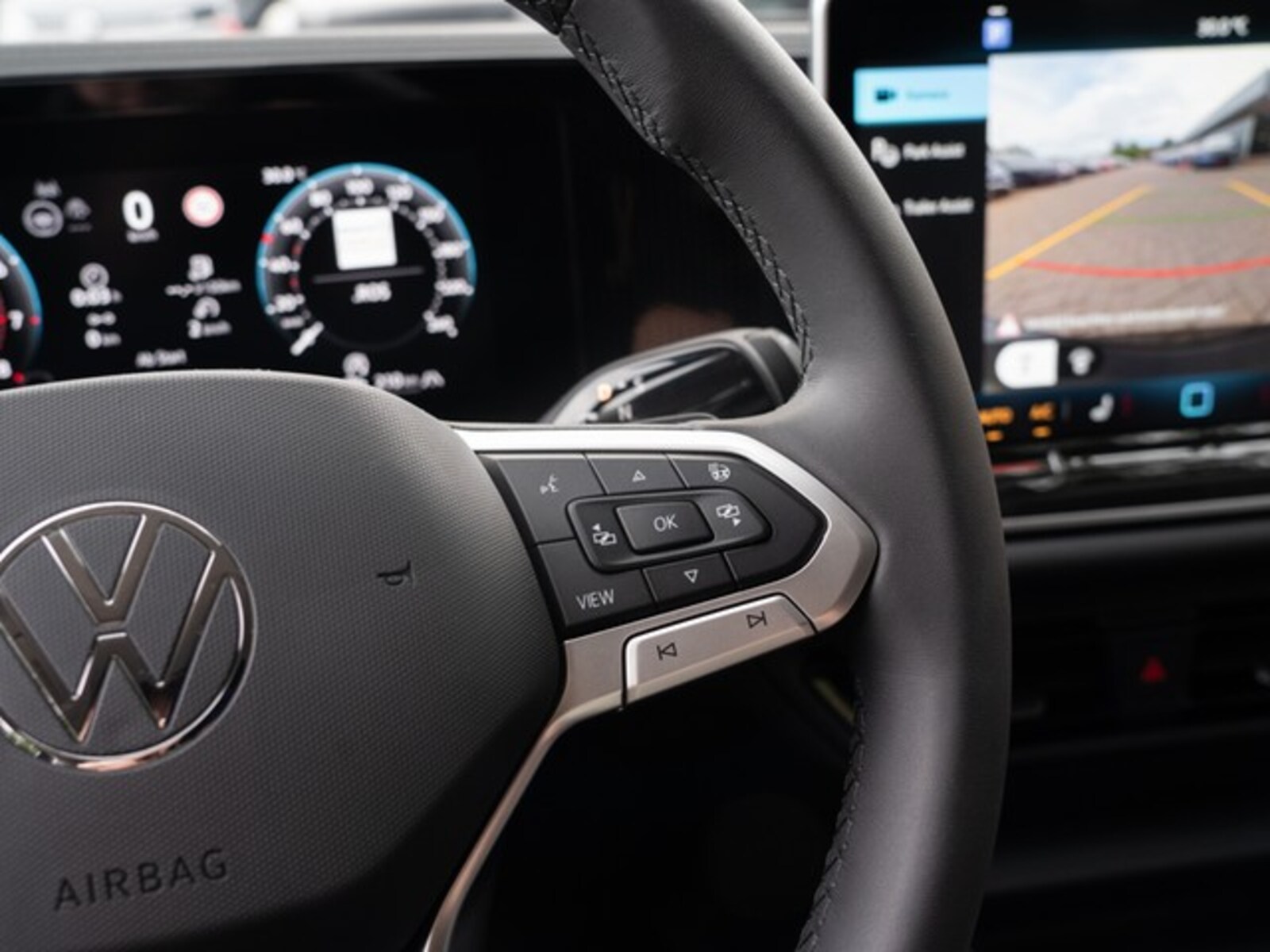 Volkswagen Tiguan – Bild 12
