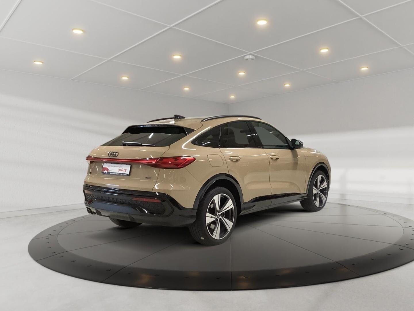 Bild über Audi Q5 Sportback TDI quattro 150 kW S tronic - für weitere Informationen kontaktieren Sie den Audi Partner