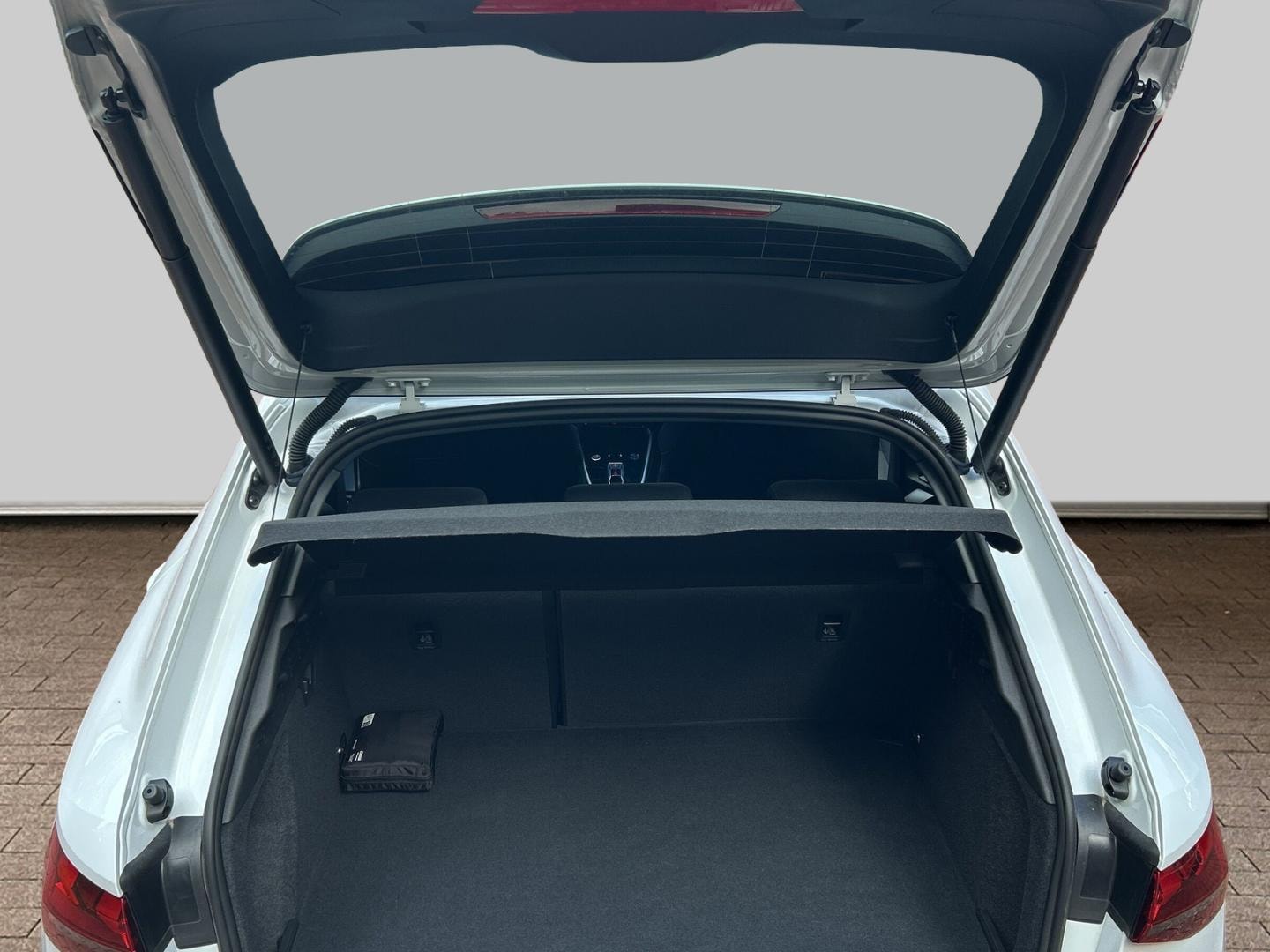 Bild über Audi A3 Sportback TFSI 85 kW S tronic - für weitere Informationen kontaktieren Sie den Audi Partner