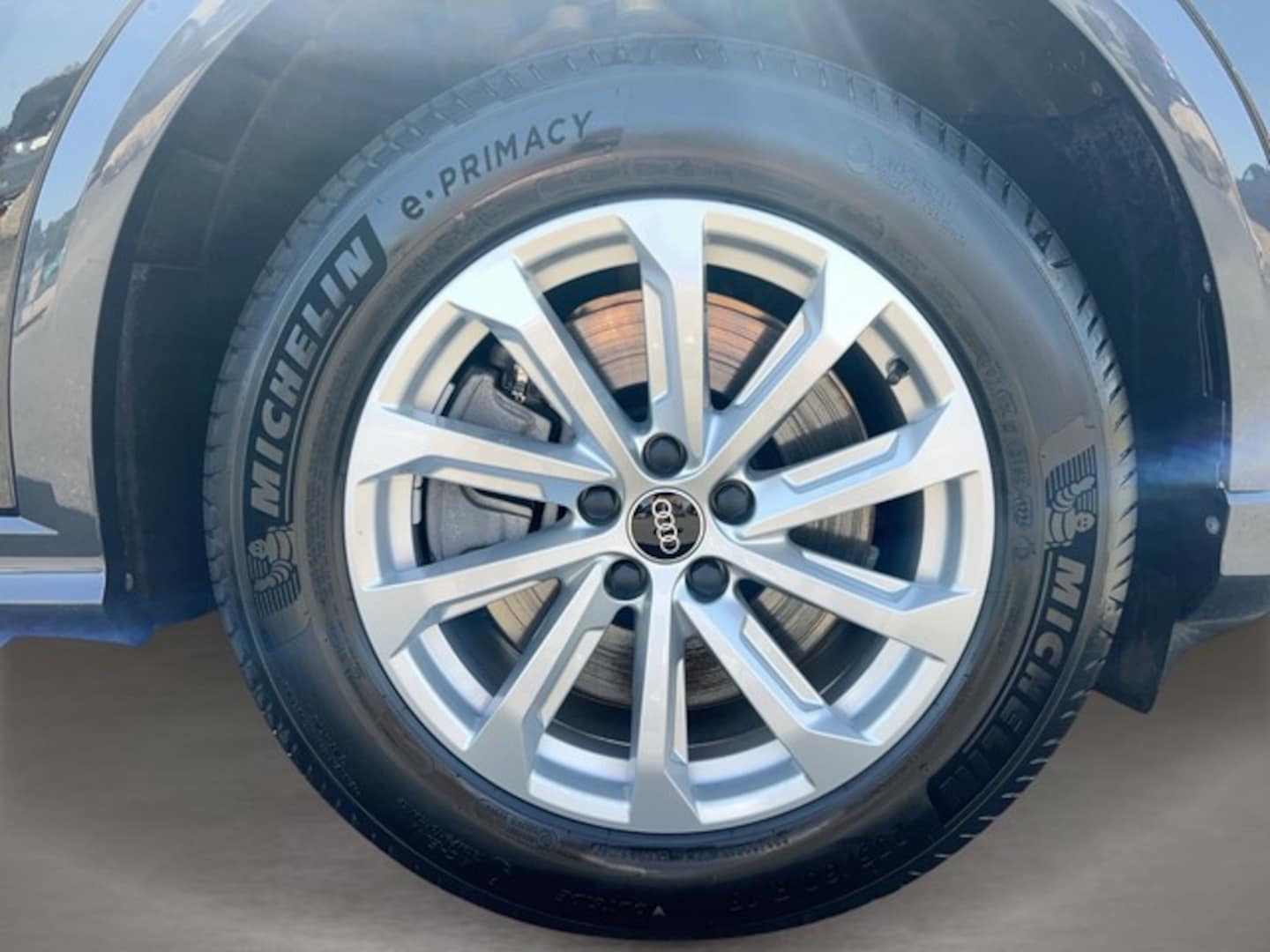 Bild über Audi Q5 Sportback TDI quattro 150 kW S tronic - für weitere Informationen kontaktieren Sie den Audi Partner