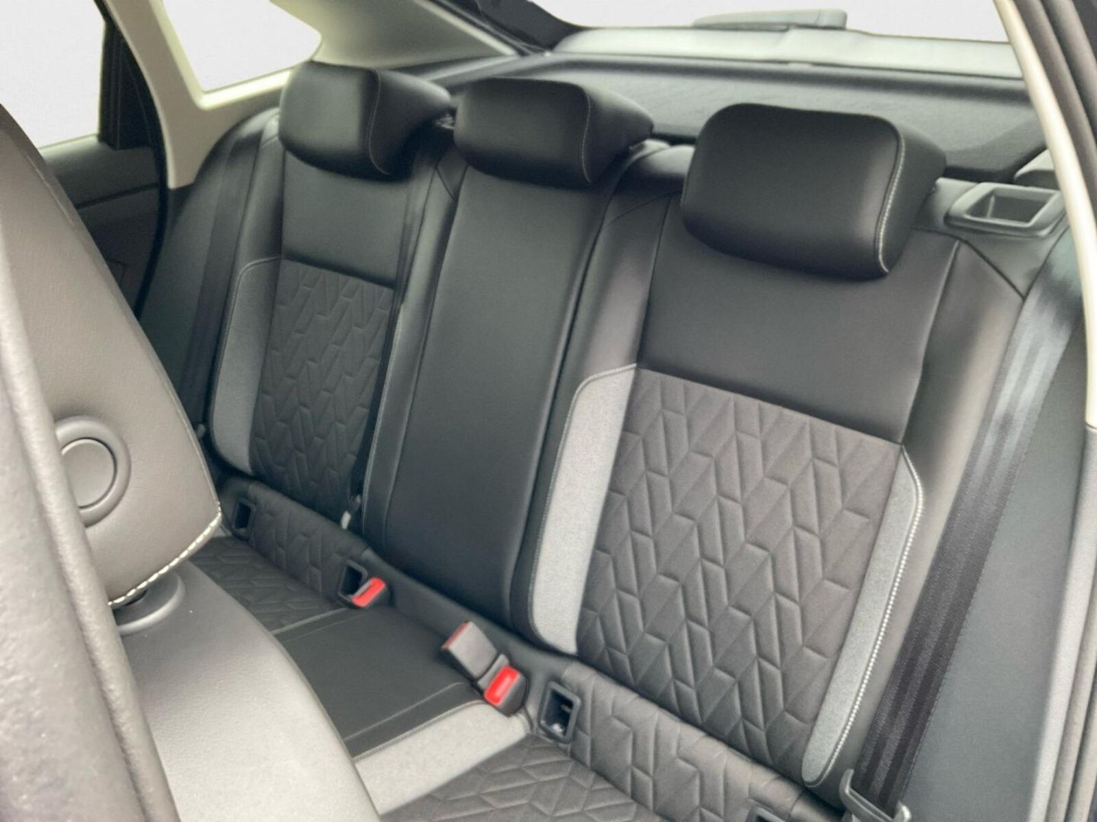 Volkswagen Taigo – Bild 14