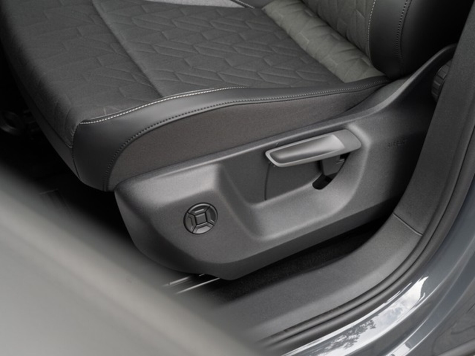 Volkswagen Tiguan – Bild 14