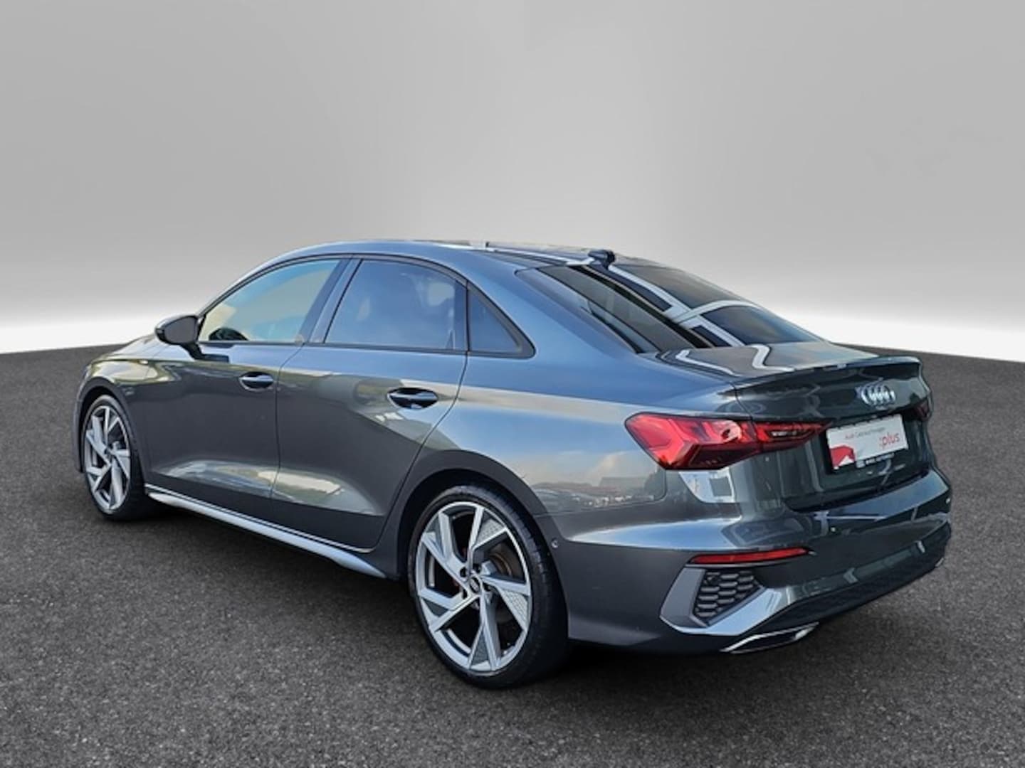 Bild über Audi A3 Limousine S line 35 TDI S tronic - für weitere Informationen kontaktieren Sie den Audi Partner