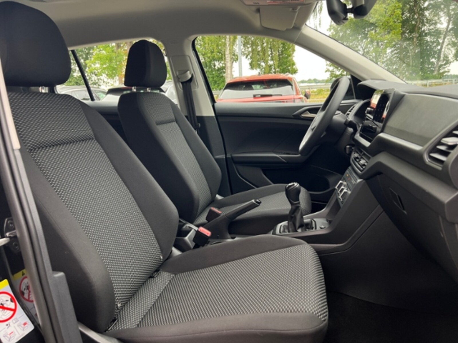 Volkswagen T-Cross – Bild 8