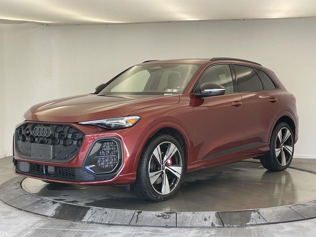 2025 Audi SQ5 Prestige's photo