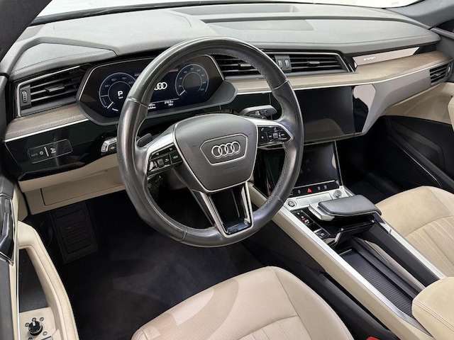 2024 Audi Q8 Sportback e-tron