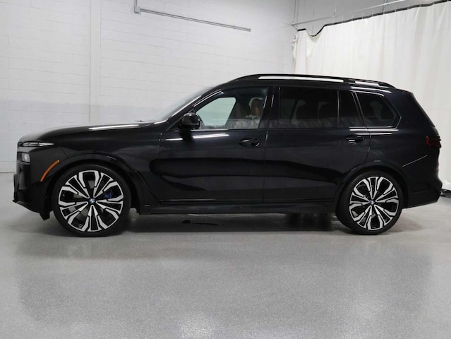 2025 BMW X7