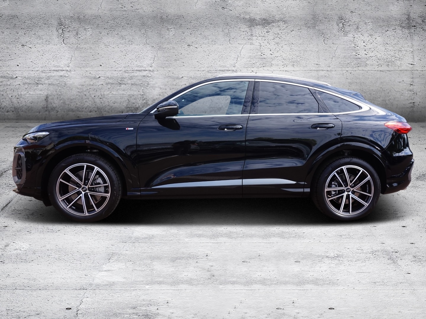 Bild über Audi Q5 Sportback TDI quattro 150 kW S tronic - für weitere Informationen kontaktieren Sie den Audi Partner
