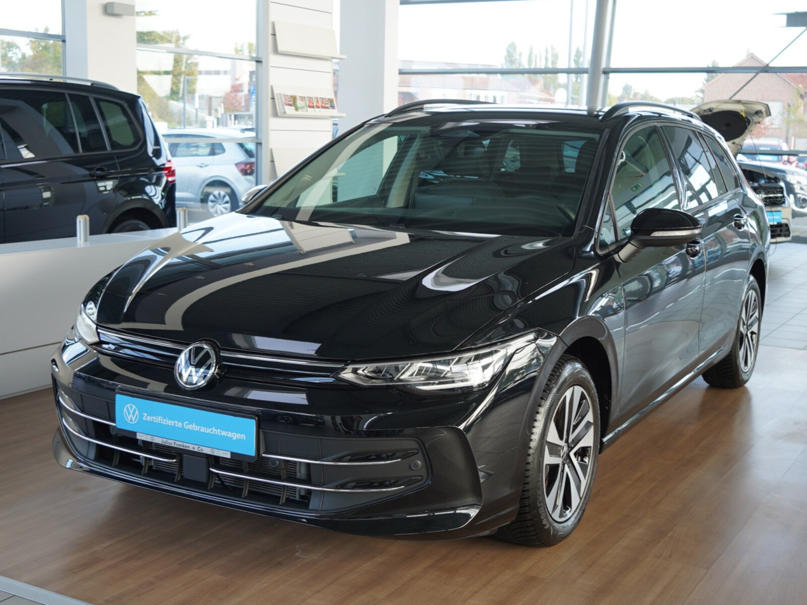 Volkswagen Golf Variant – Bild 2