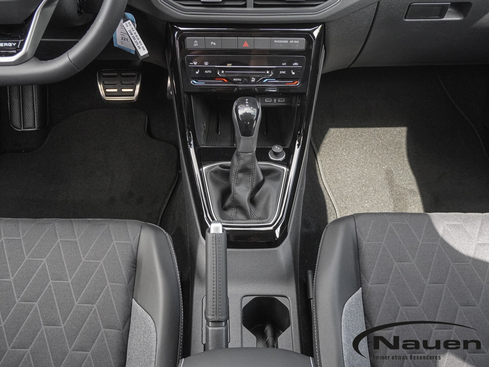 Volkswagen T-Cross – Bild 13