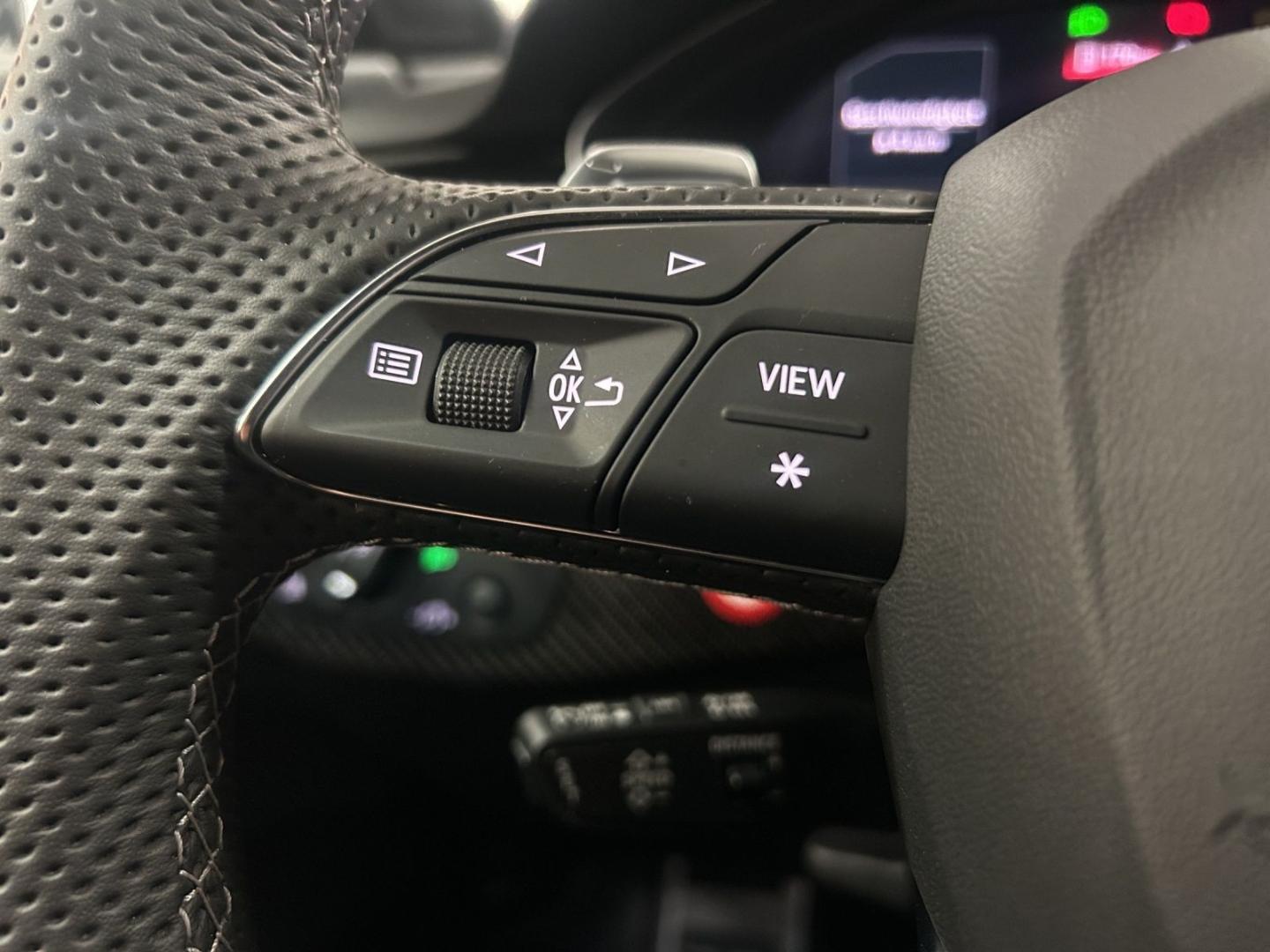 Image about Audi RS 4 Avant TFSI quattro tiptronic