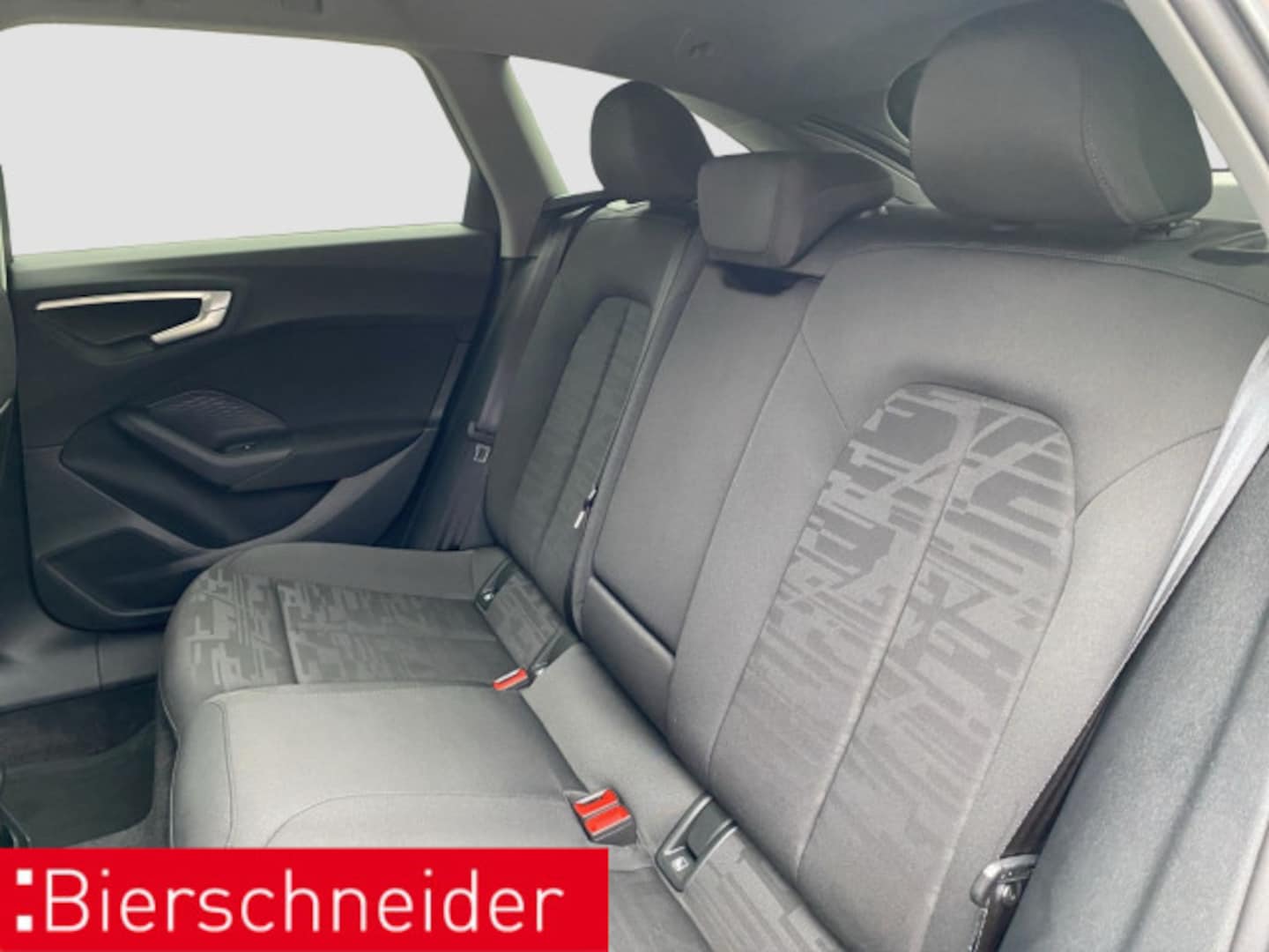 Bild über Audi A5 Avant TFSI quattro S tronic - für weitere Informationen kontaktieren Sie den Audi Partner