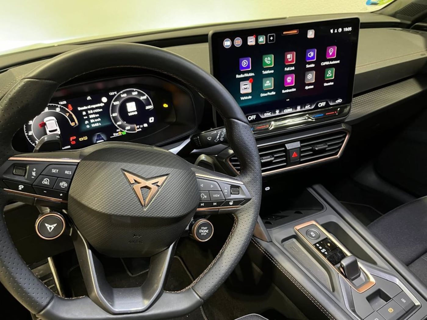 CUPRA Leon Sportstourer 1.5 eTSI DSG 110 kW (150 CV) — photo 9
