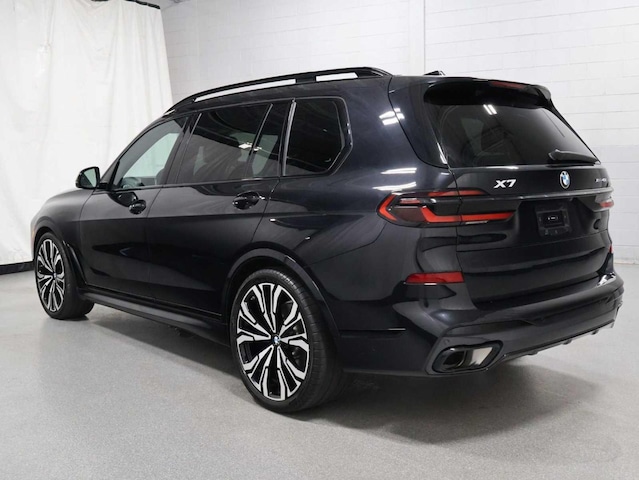 2025 BMW X7