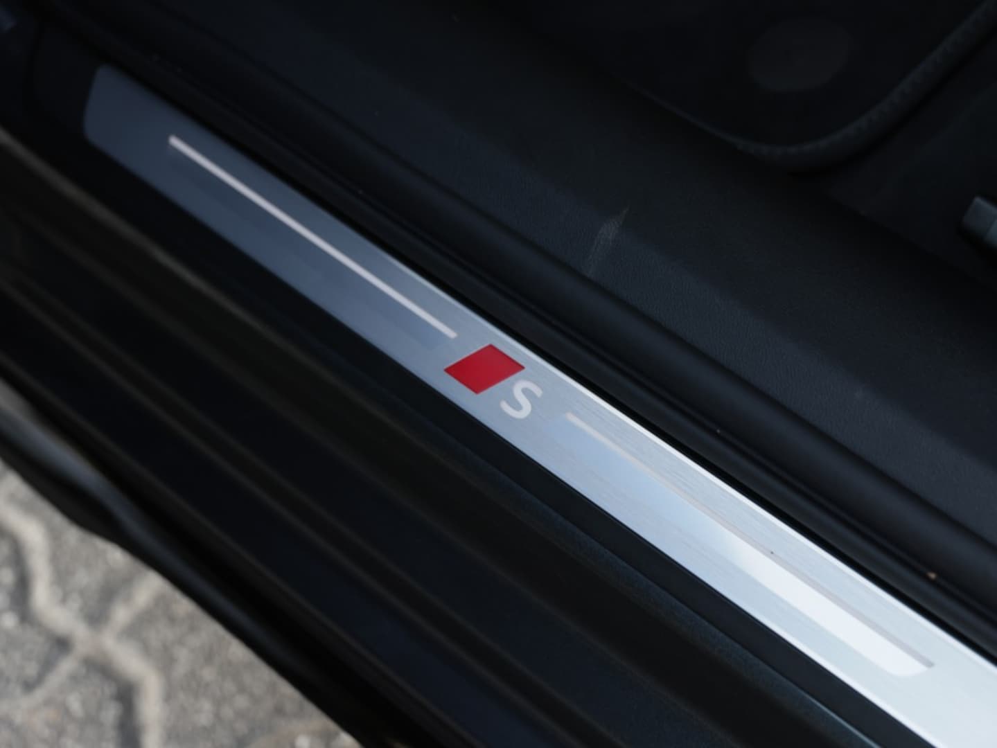 Bild über Audi A6 Avant TDI quattro 150 kW S tronic - für weitere Informationen kontaktieren Sie den Audi Partner