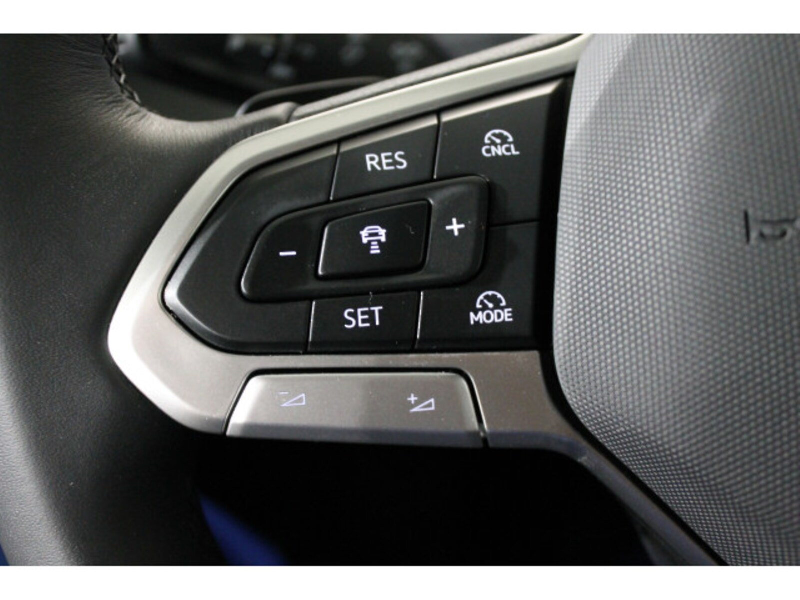 Volkswagen Tiguan – Bild 16