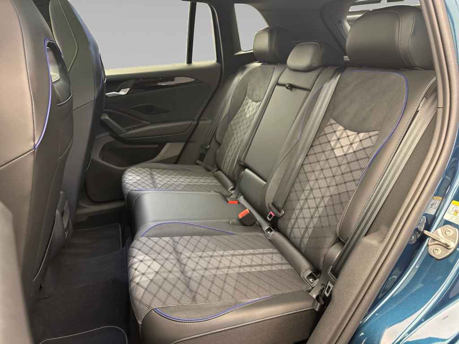 Volkswagen Tiguan – Bild 13