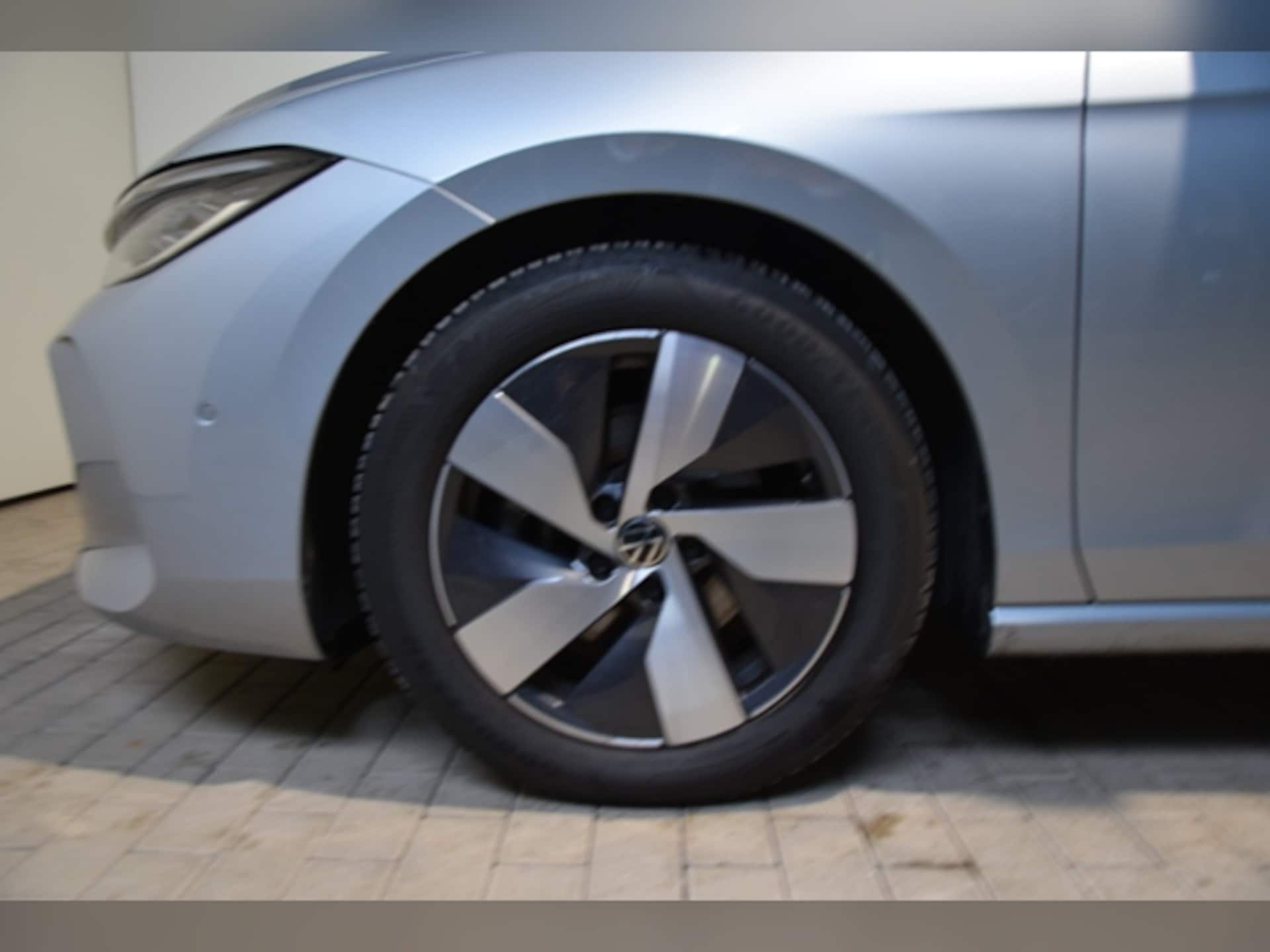 Volkswagen Passat Elegance