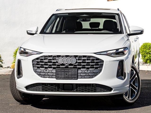 Photo of 2025 Audi Q5 