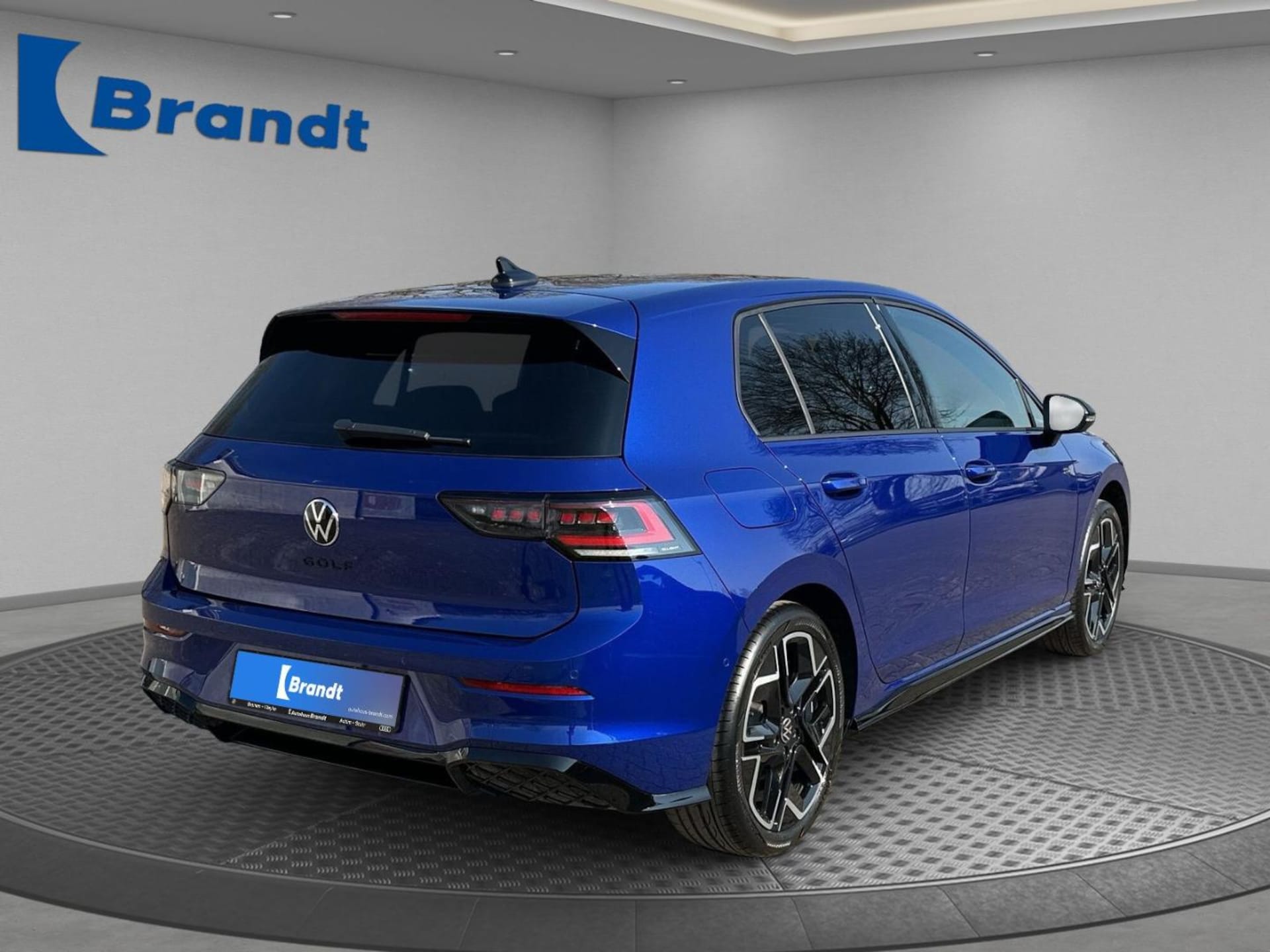 Volkswagen Golf R-Line