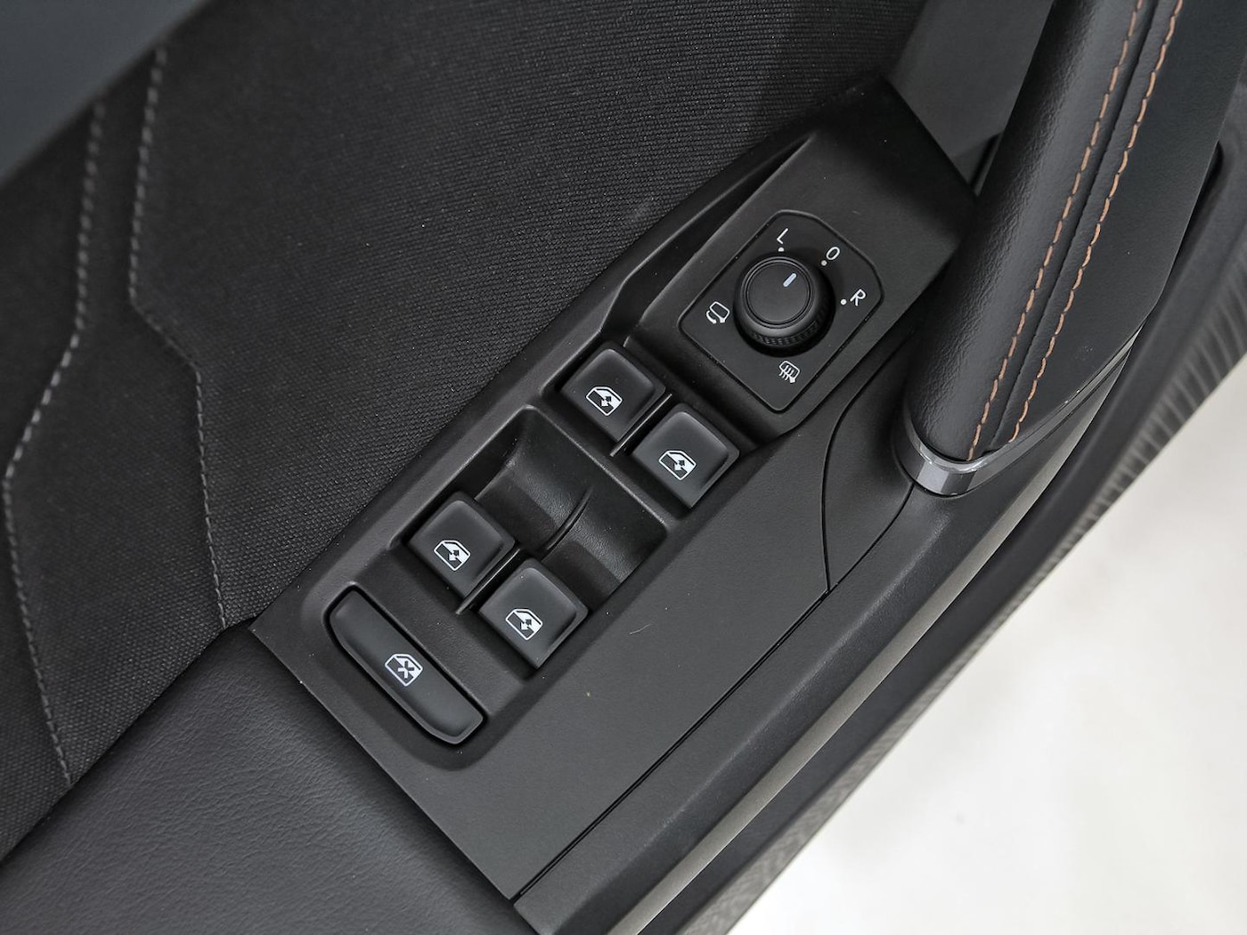 CUPRA Formentor 1.5 eTSI DSG 110 kW (150 CV) — photo 11