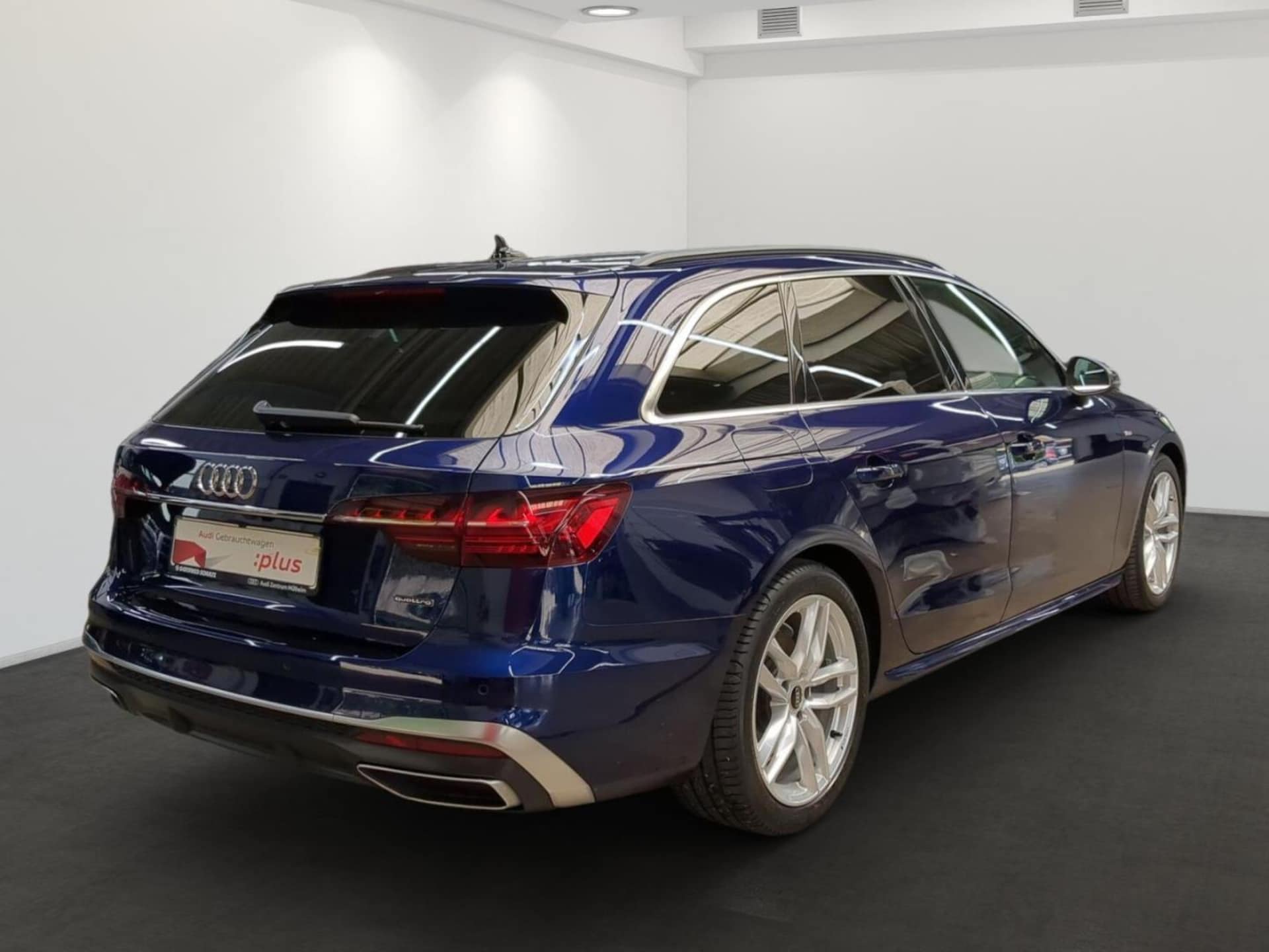 Audi A4 Avant S line