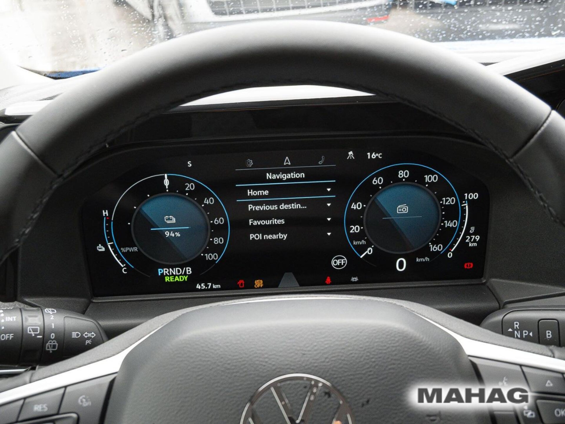 Volkswagen e-Caravelle Life
