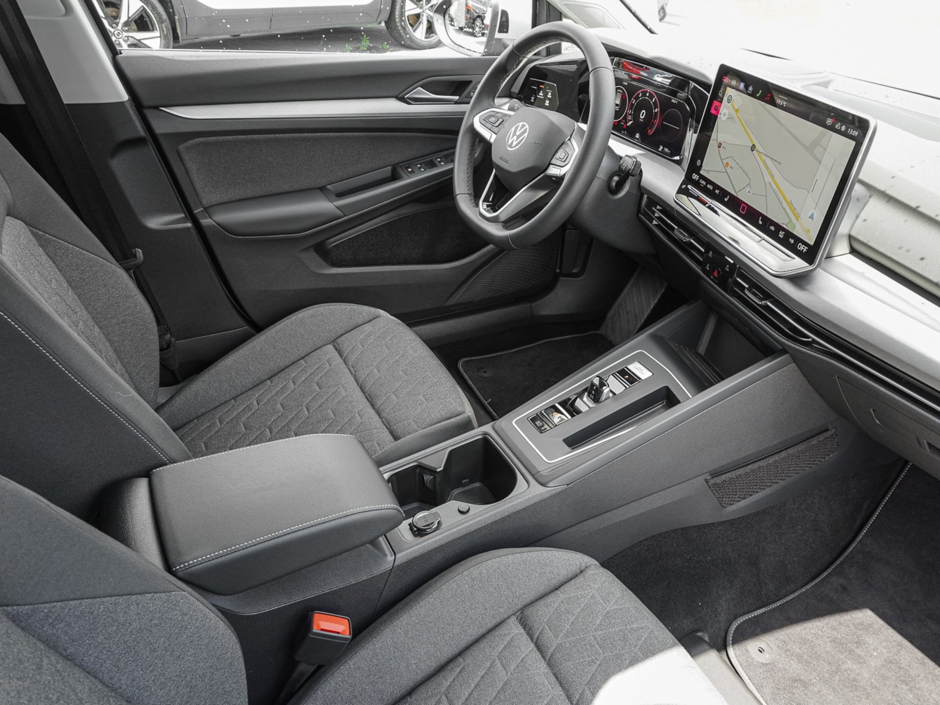 Volkswagen Golf Variant Life