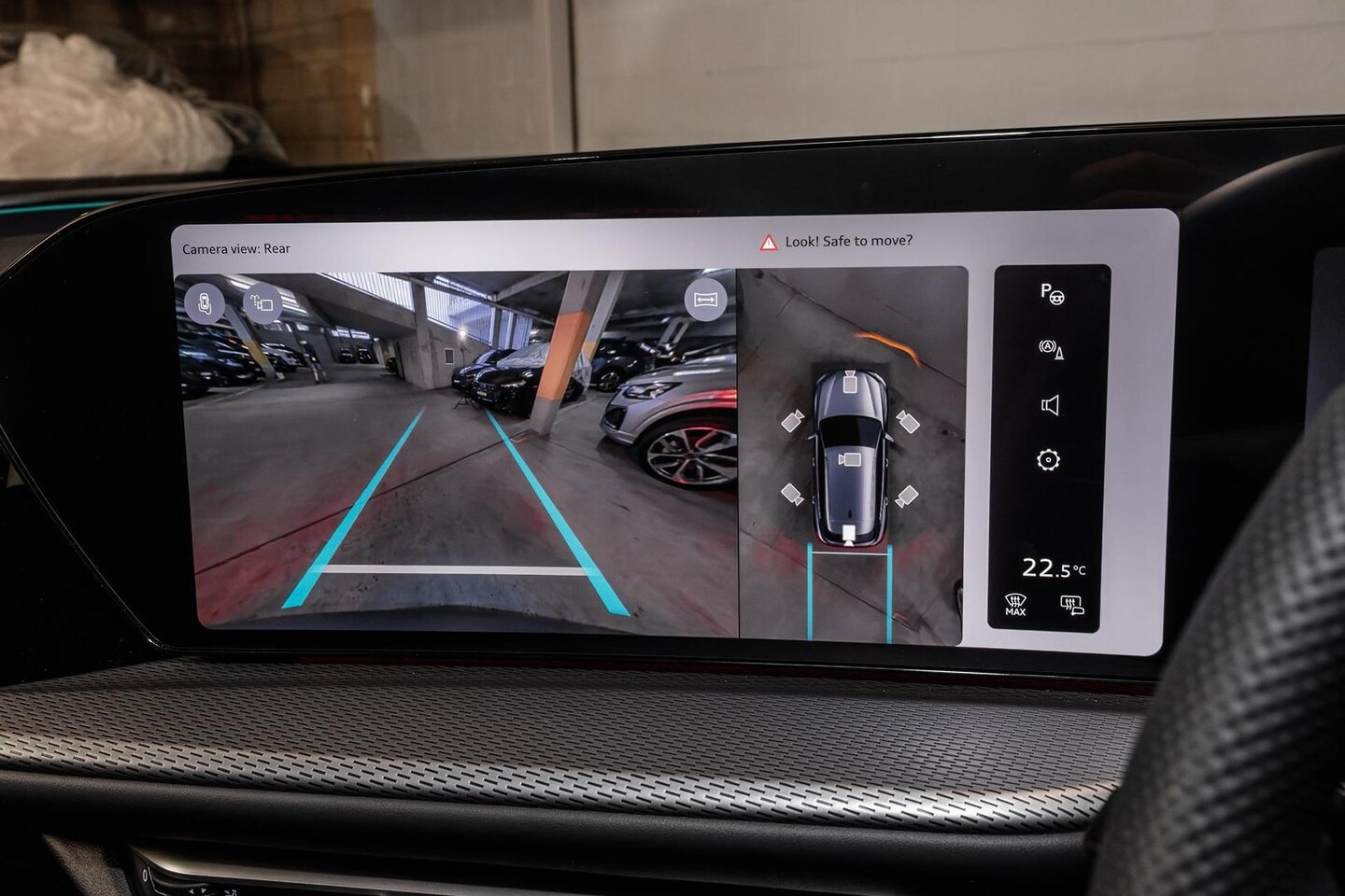 Image about Audi Q5 SUV e-hybrid quattro S tronic