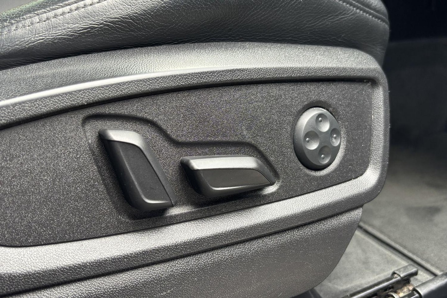 Image about Audi Q5 2.0 TFSI