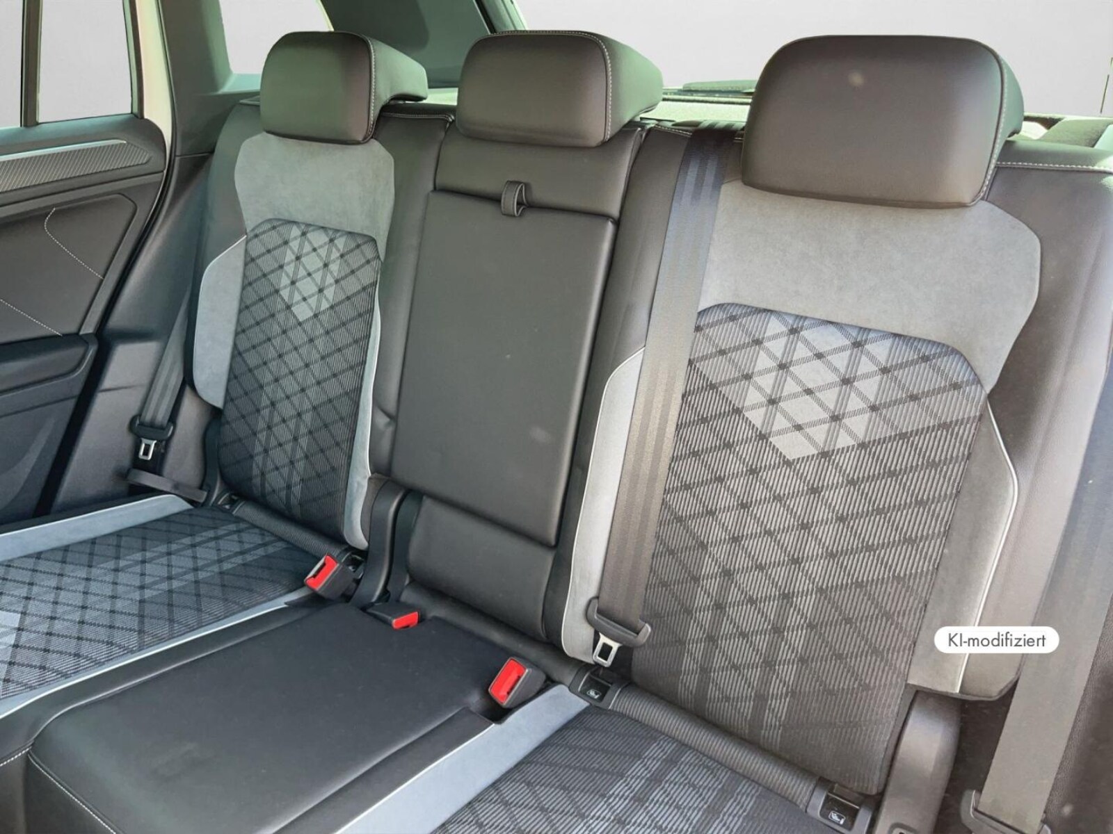 Volkswagen Tiguan – Bild 15