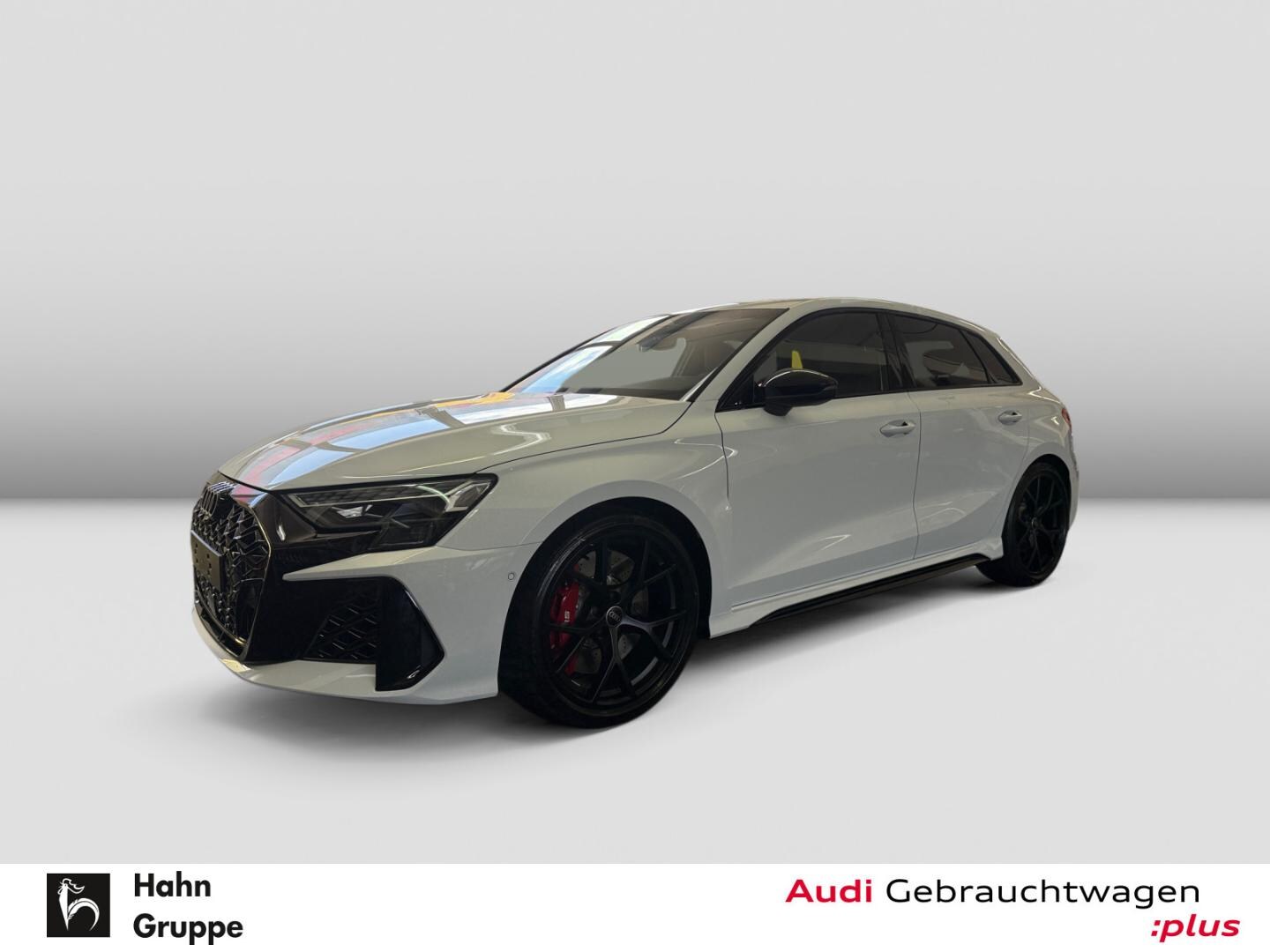 Bild über Audi RS 3 Sportback TFSI quattro 294 kW S tronic - für weitere Informationen kontaktieren Sie den Audi Partner
