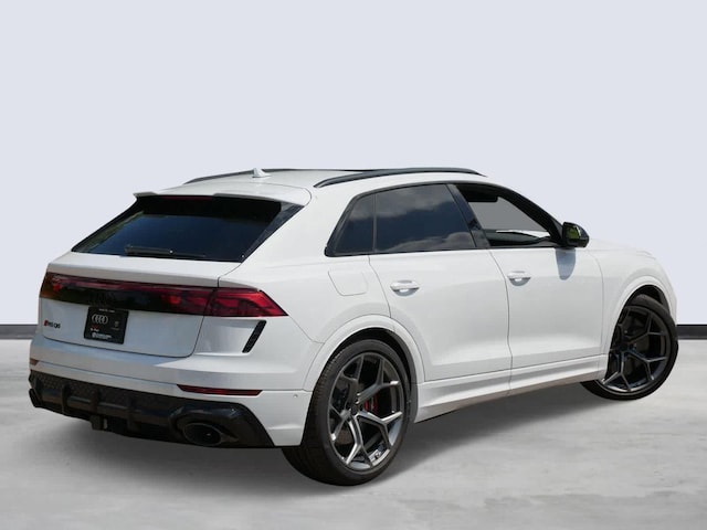 2026 Audi RS Q8 SUV performance
