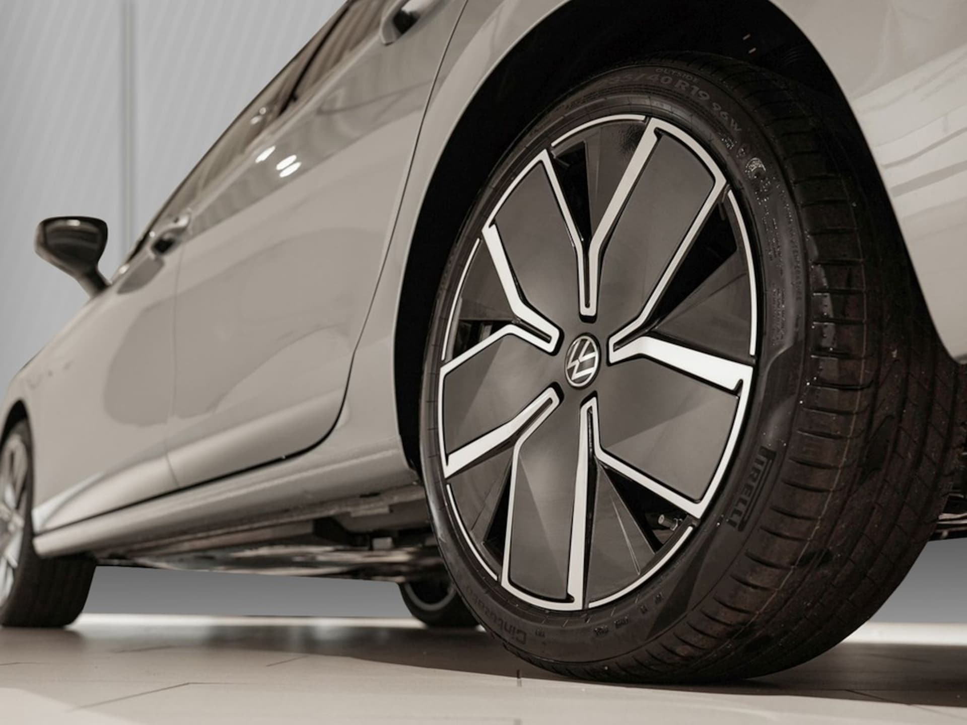 Volkswagen Passat Elegance